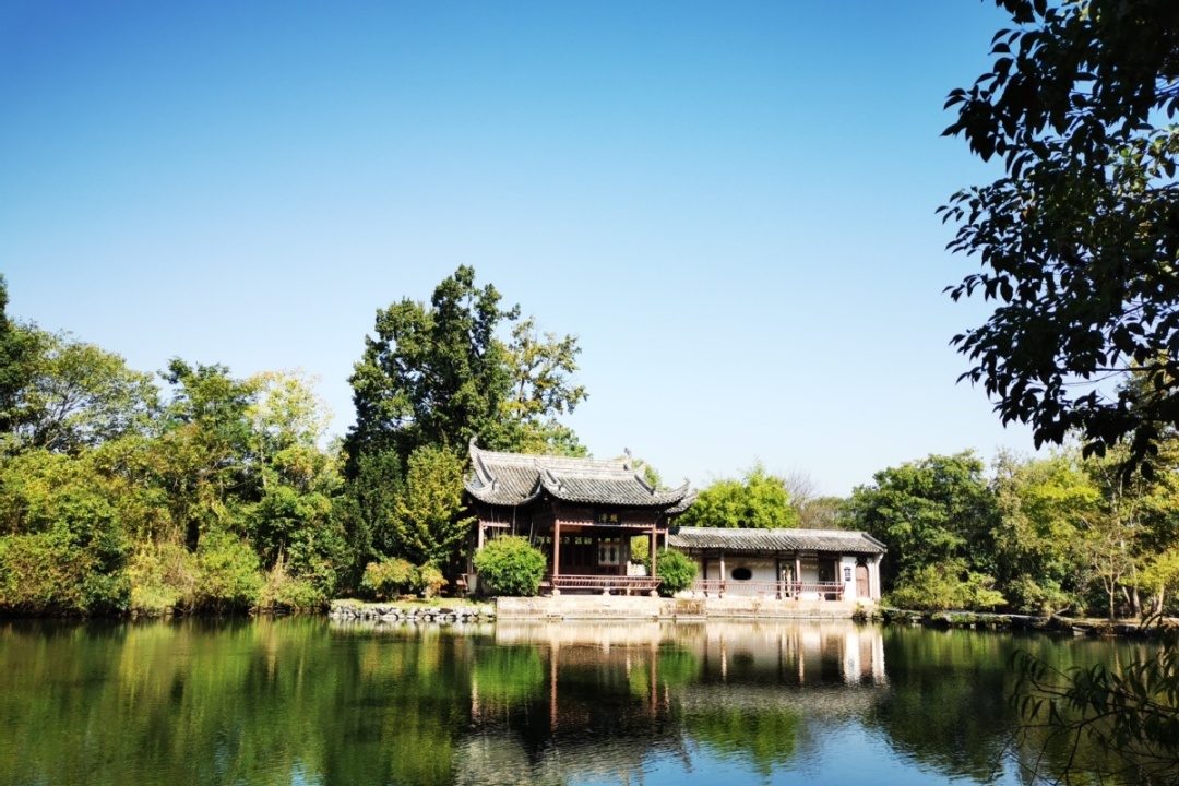 1-Day Huangshan Cultural Heritage Encounter & DIY Experience