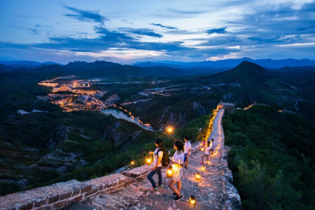4 Days Beijing City Highlights & Night Great Wall Private Tour